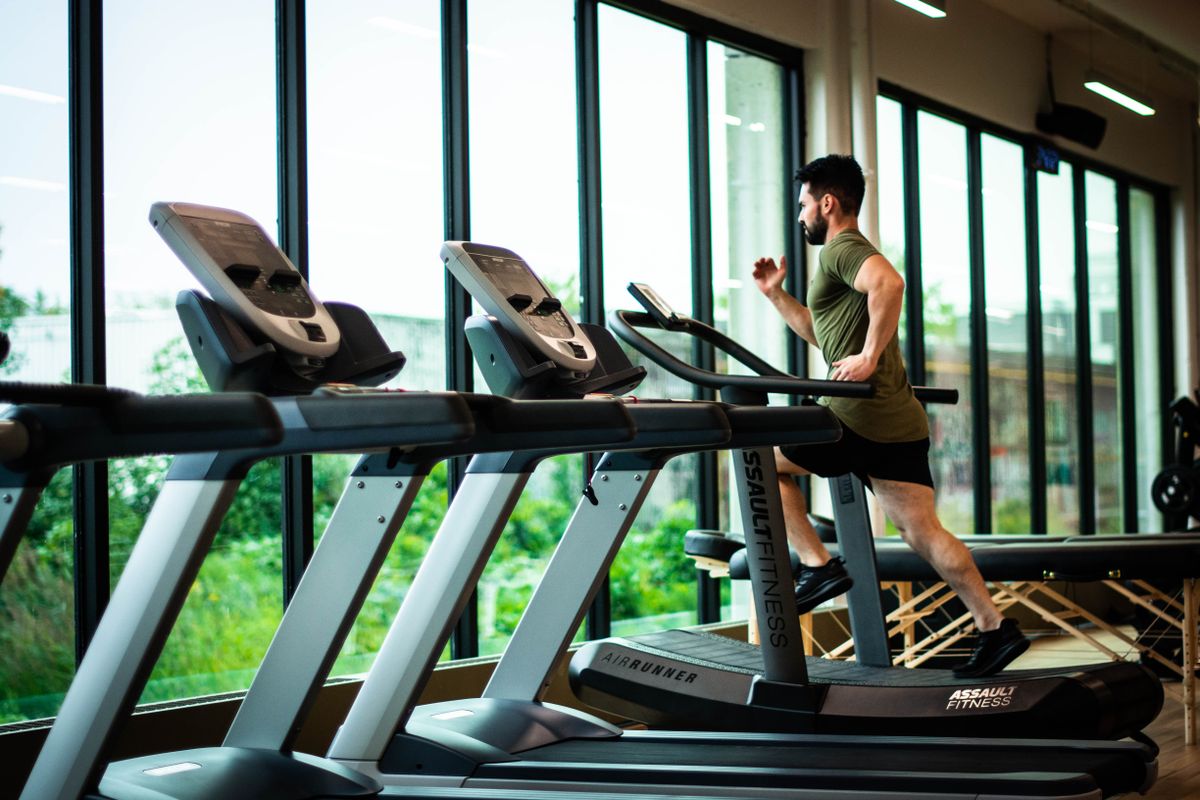 Total Fitness Lajpat Nagar Cast Iron Plates Strength Floor